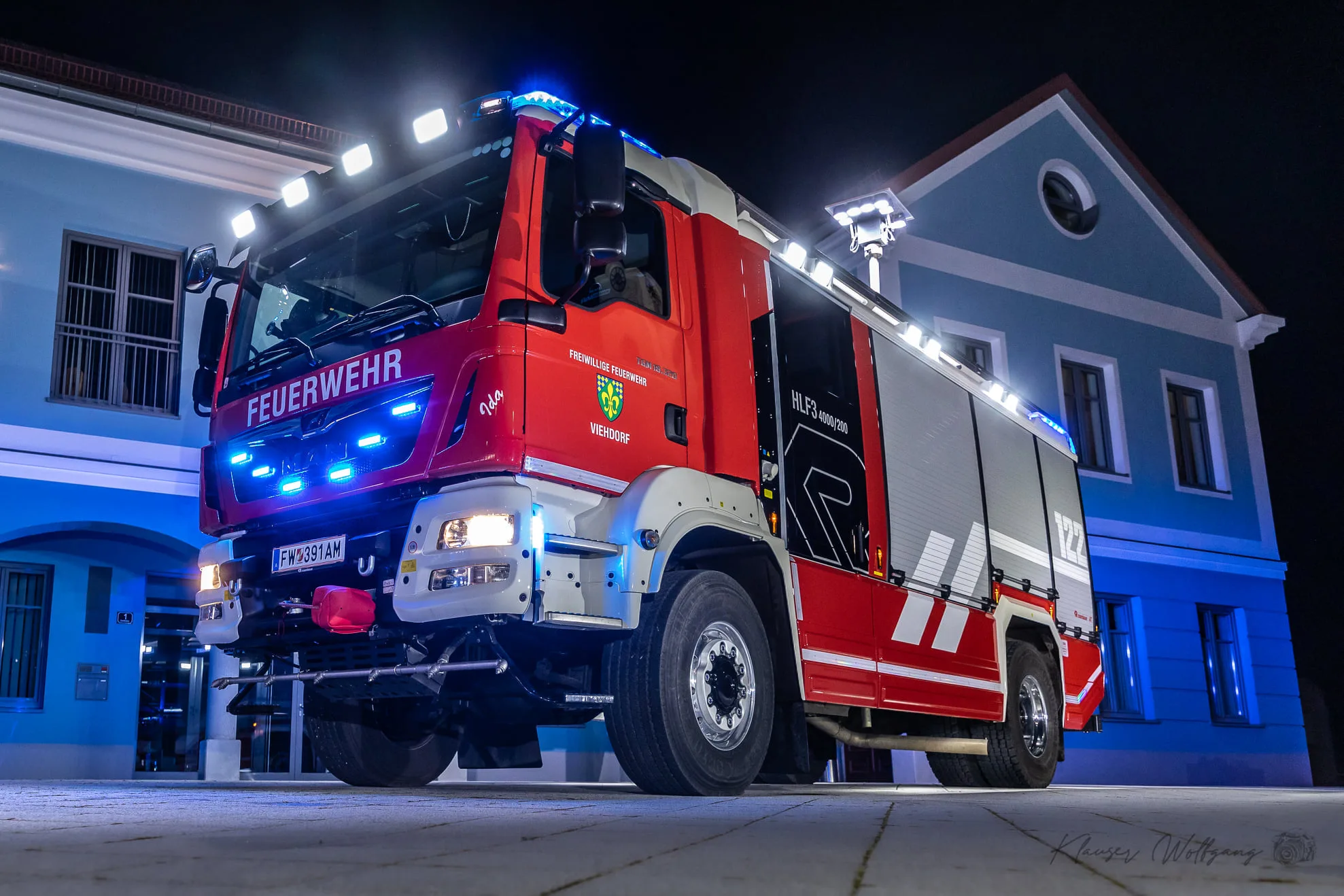 Feuerwehrfahrzeug der Freiwilligen Feuerwehr Viehdorf bei einer Präsentation